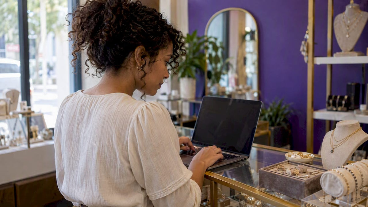 Jewelry retailer setting up an online assortment
